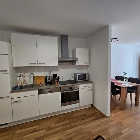 Stylish Apartment In Innsbruck + 1 Parking Spot Exteriör bild