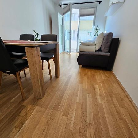 Stylish Apartment In Innsbruck + 1 Parking Spot Exteriör bild