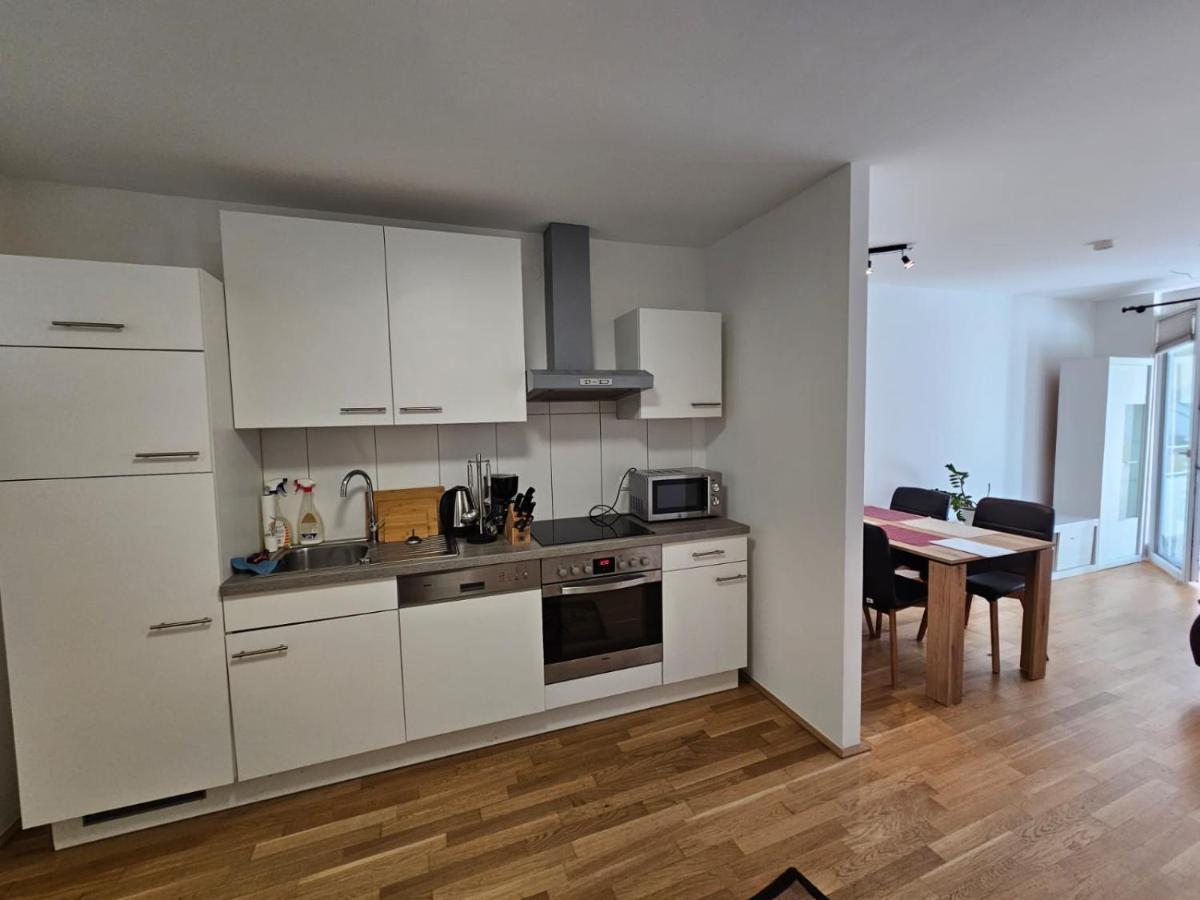 Stylish Apartment In Innsbruck + 1 Parking Spot Exteriör bild
